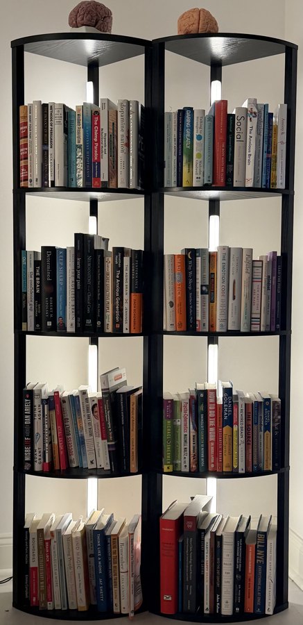 Curated shelf: mind, psychology, sleep, trauma.